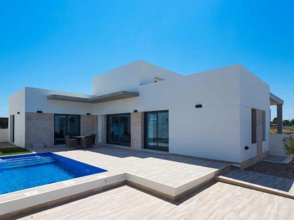 Villa in Daya Nueva