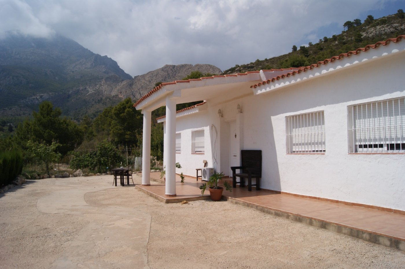 HOUSE IN THE MOUNTAINS IN FINESTRAT