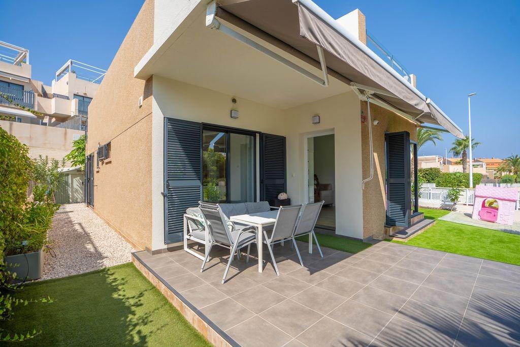 Villa Reformada en La Zenia, Orihuela Costa – Portonidad Única