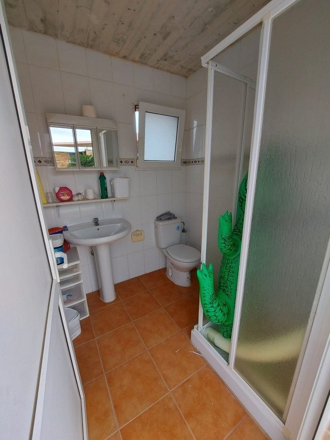 1-10-24 Villa en la prestigiosa Urbanización La Veleta de Torrevieja
