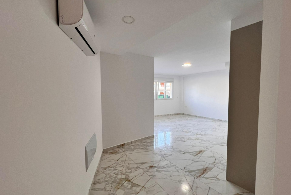 APARTAMENTO A 100 METROS DE PLAYA ,TORREVIEJA