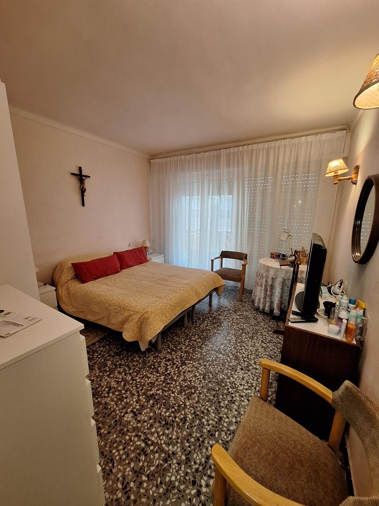 1-10-71 Se vende edificio entero en pleno centro de Torrevieja