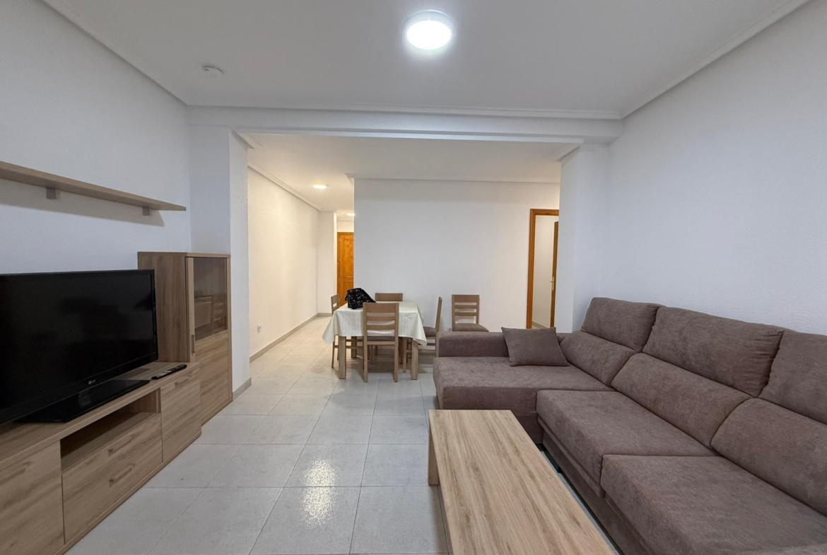 Apartamento de 3 dormitorios 2 baños en La Mata cerca de la playa