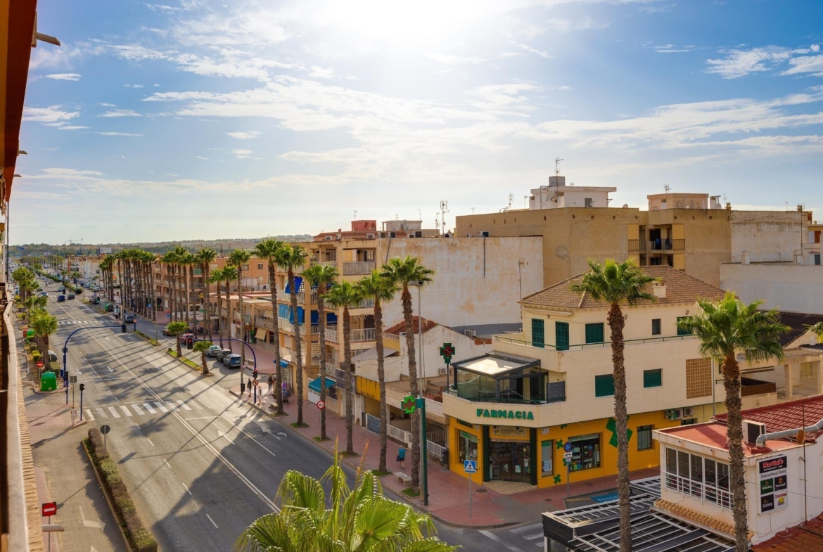 Modern gerenoveerd appartement in Playa de los Náufragos, Torrevieja 3 Slaapkamers 2 Badkamers