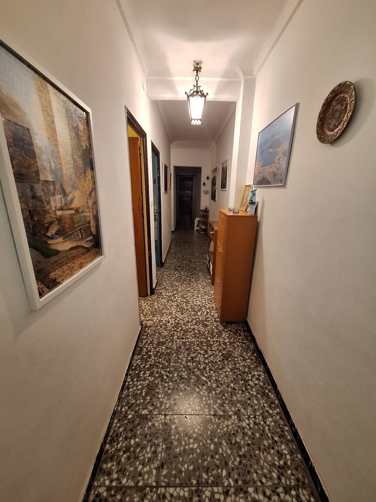 1-11-68 Se vende edificio entero en pleno centro de Torrevieja