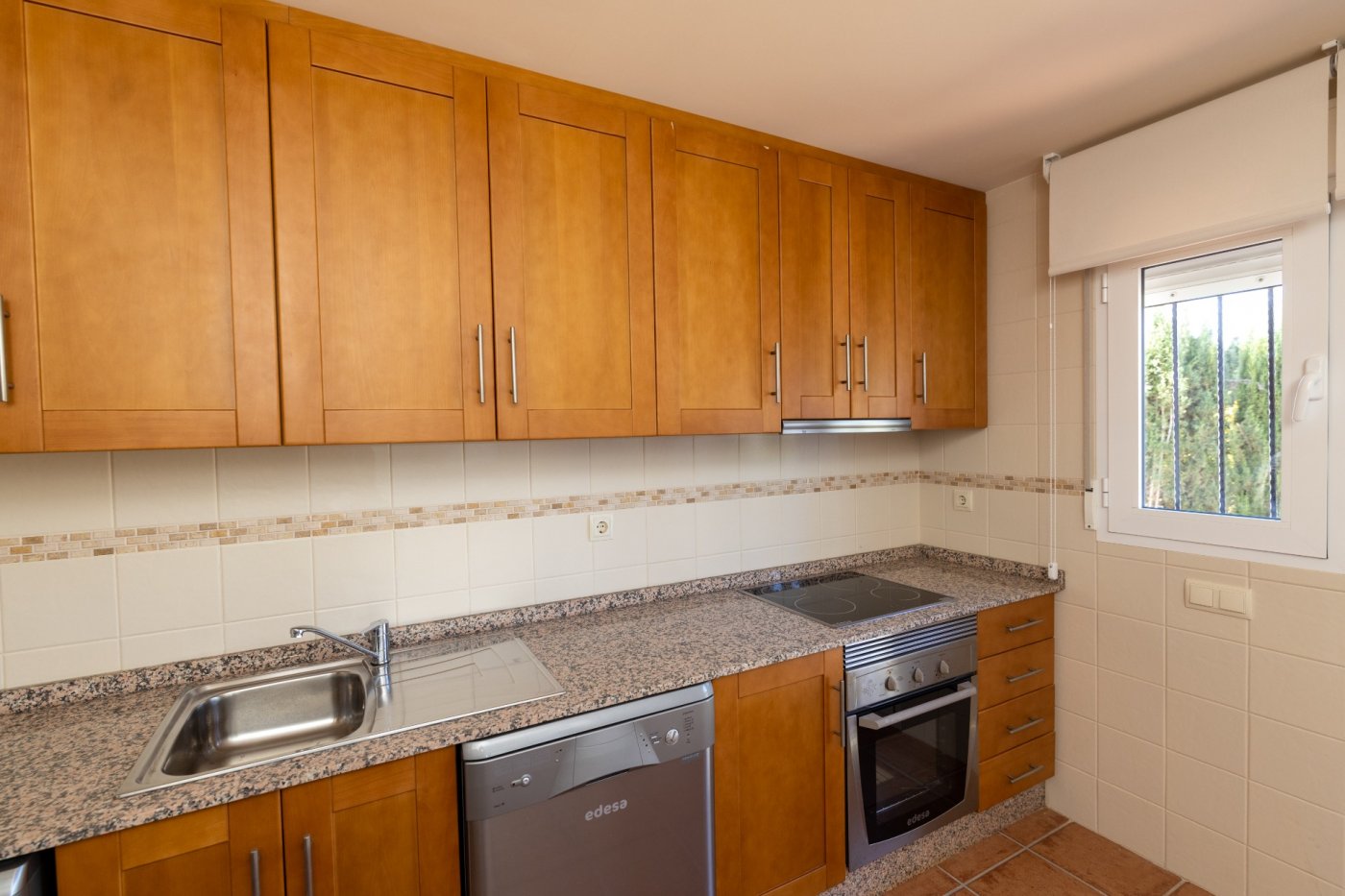 1-12-27 KEY READY TOWNHOUSES IN FUENTE ALAMO, MURCIA