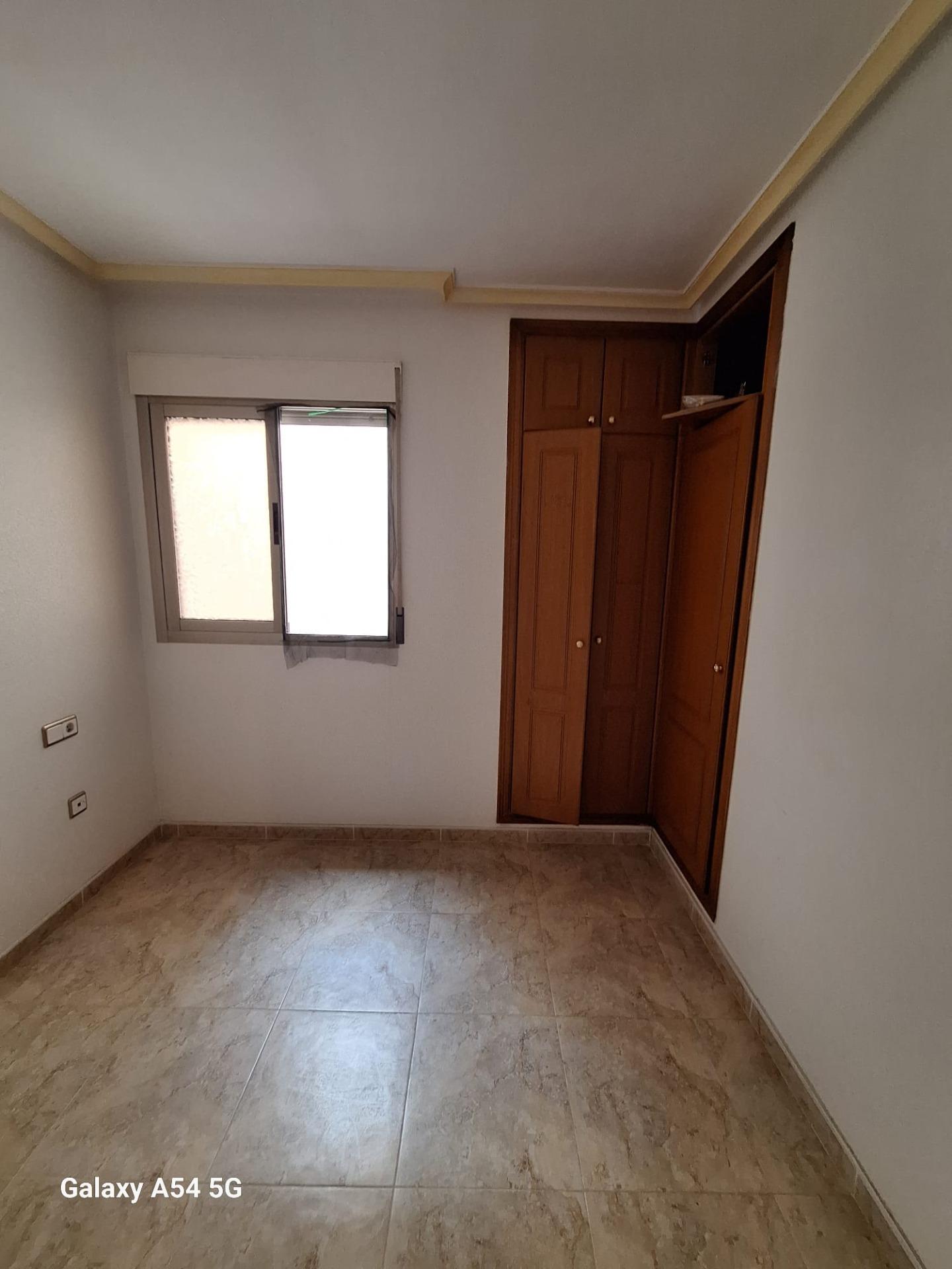 Se vende piso en pleno centro de Torrevieja