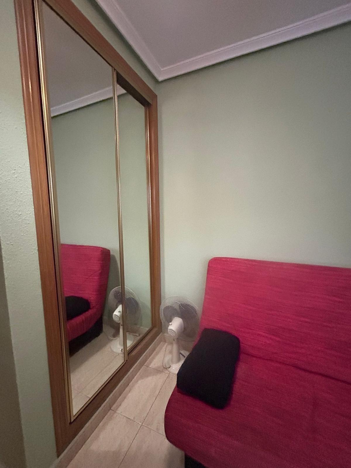 Apartamento con garaje cerrado en Torrevieja – Zona Acequion