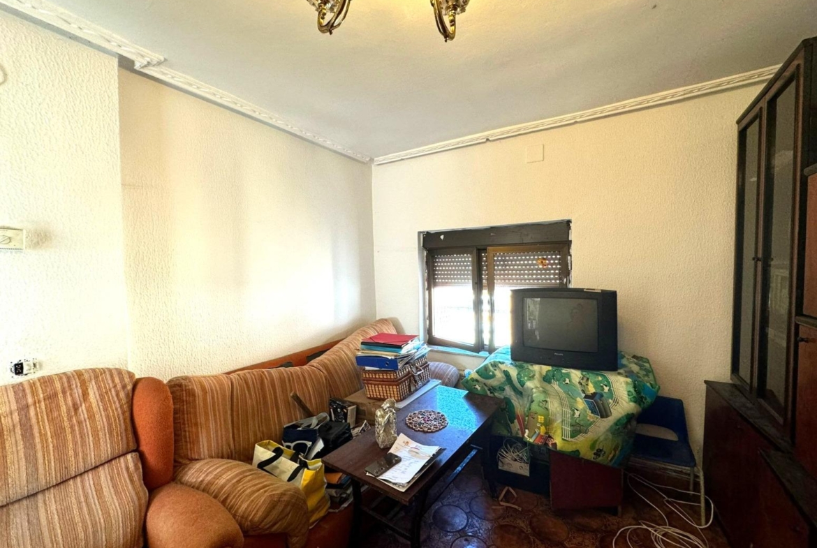 Helder Penthouse in Corigos met panoramisch uitzicht op de bergen