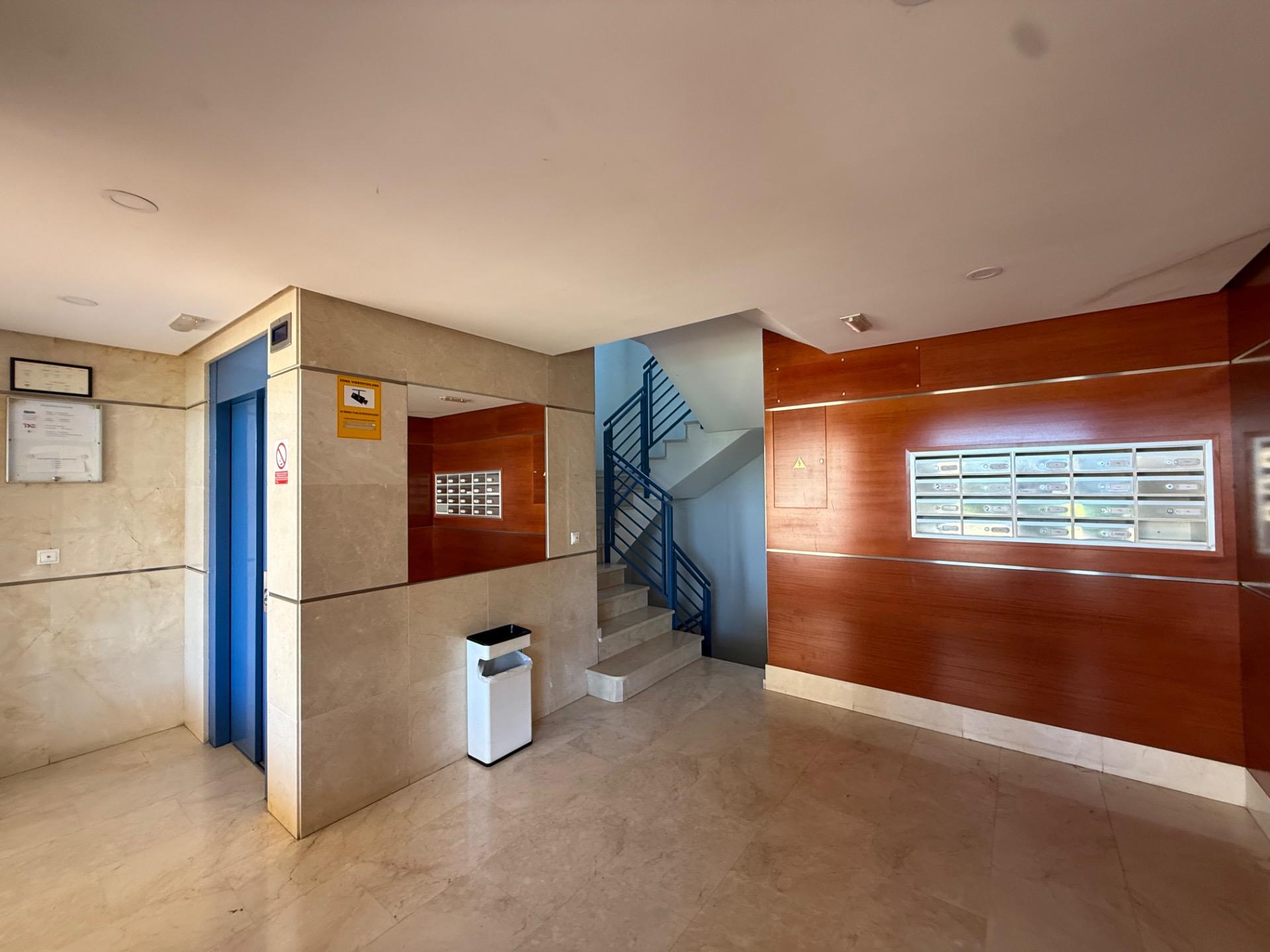 Ático exclusivo en Calpe con vistas panorámicas y proyecto de reforma