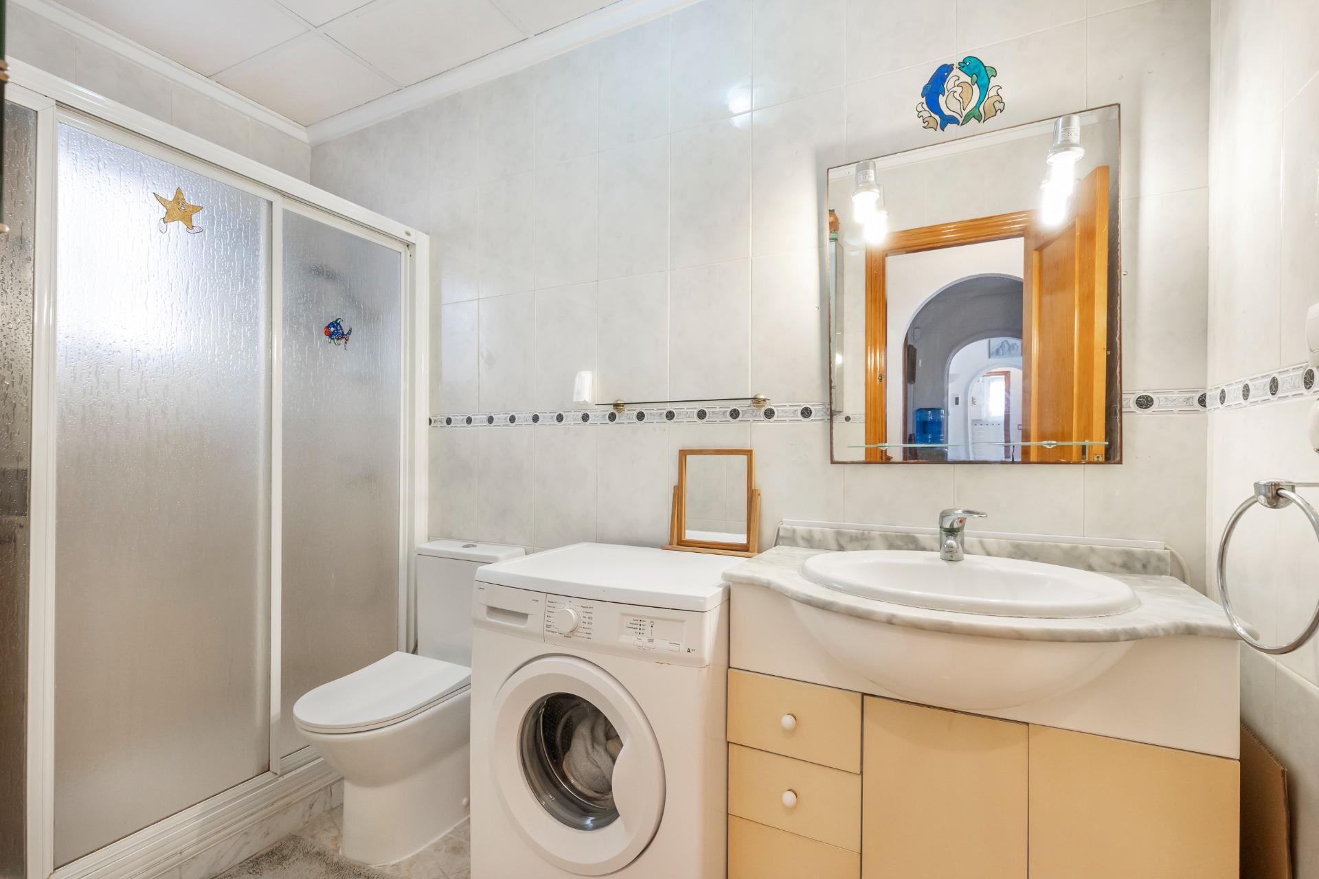 Cozy two houses together with sea views in Torrevieja