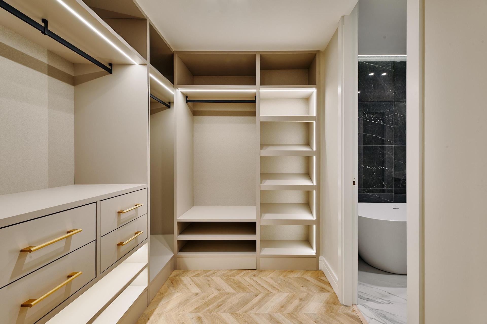 LUXE SMART HOME TE KOOP IN DE SALAMANCA NABORHOOD