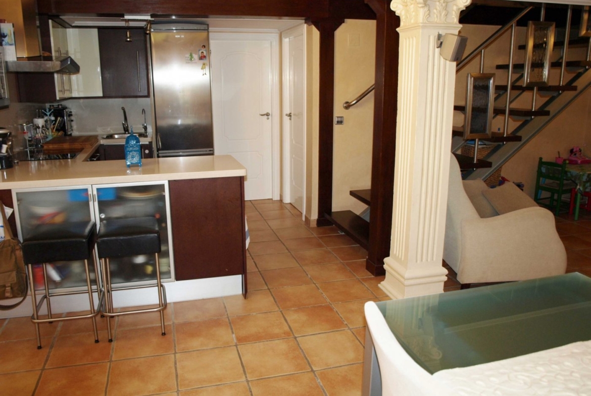 FINCA WITH LUXURY VILLA AND TWO TOWNHOUSES