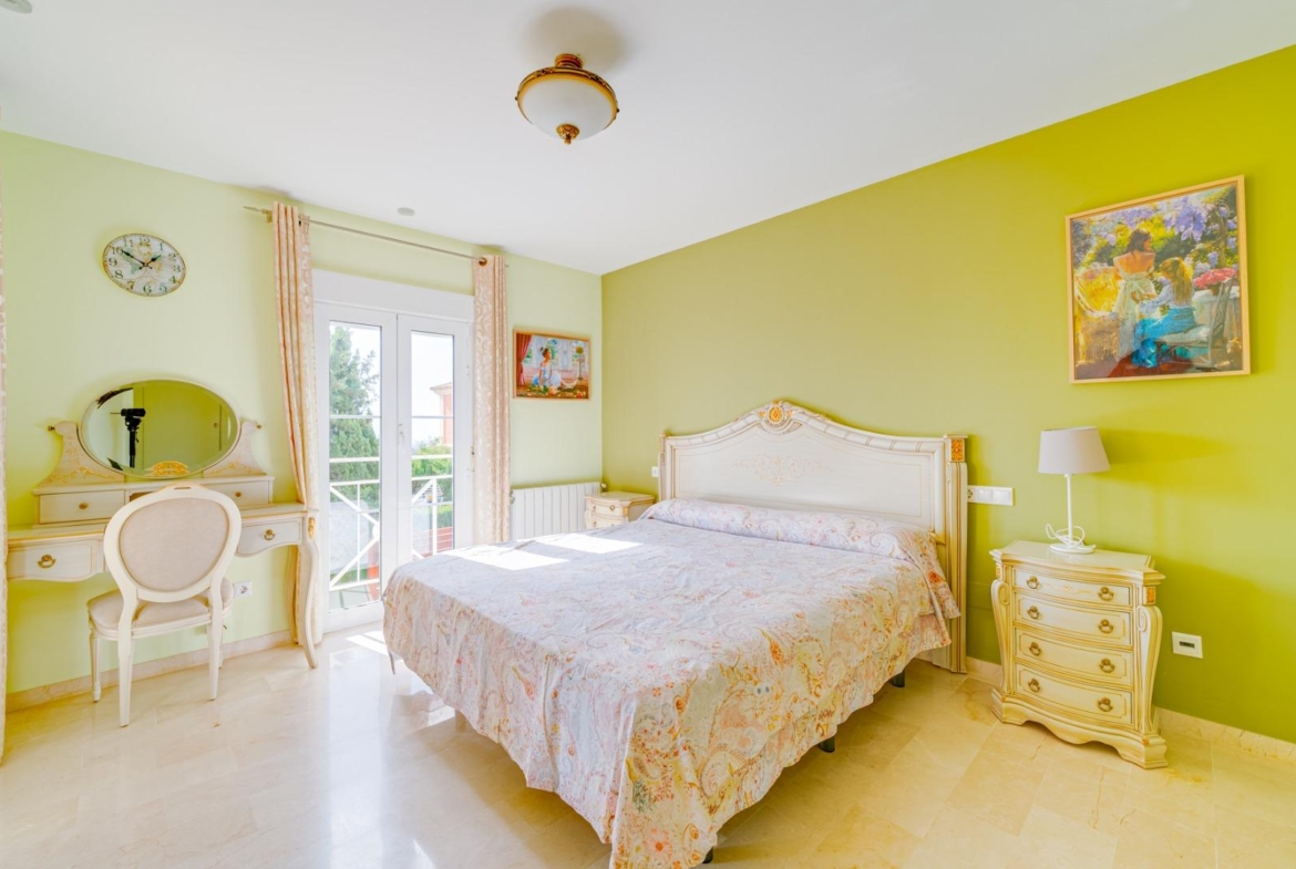 Preciosa Villa en Golf Bahia de Finestrat