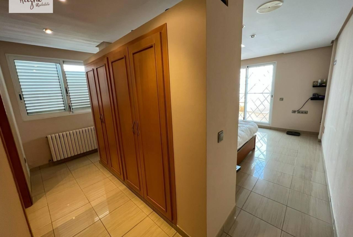 LUXURY VILLA IN VALENCIA