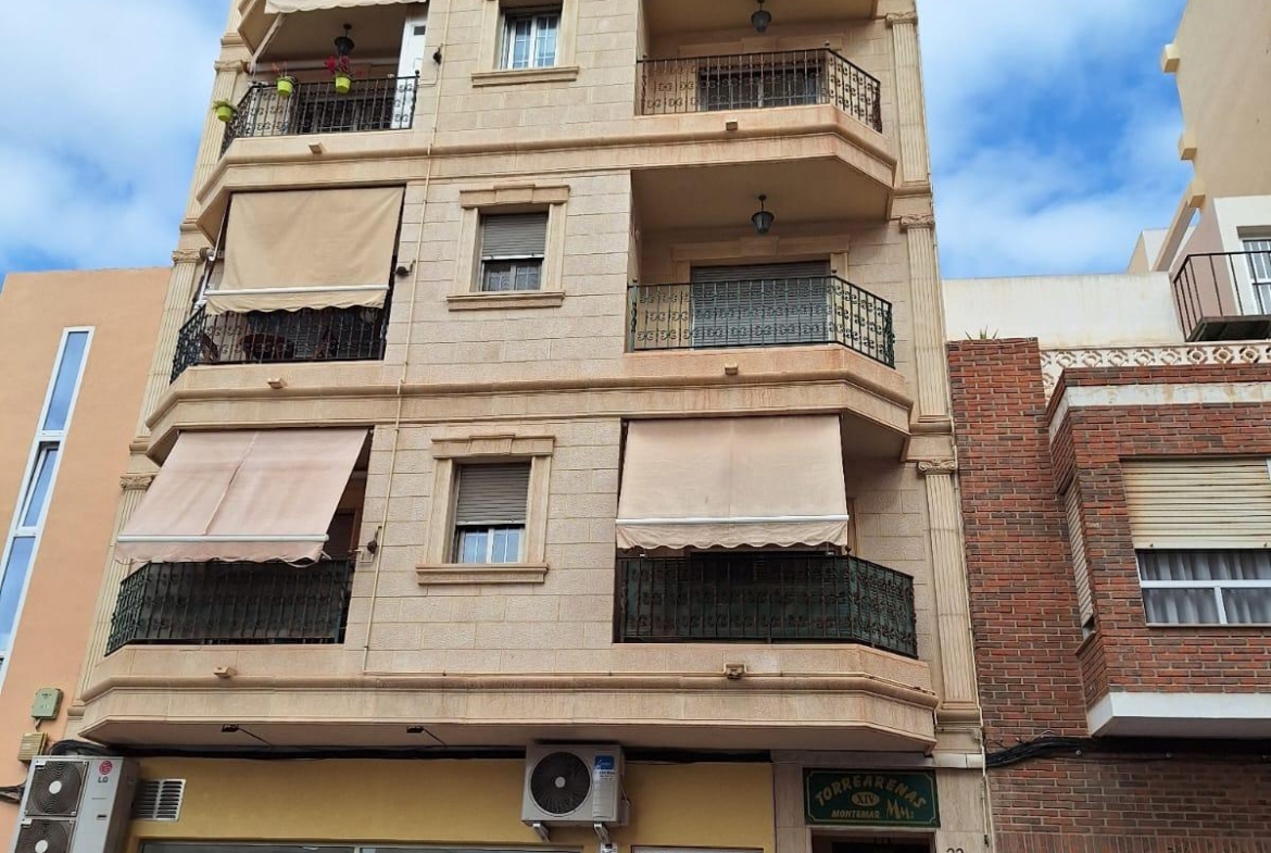 Se vende piso en pleno centro de Torrevieja
