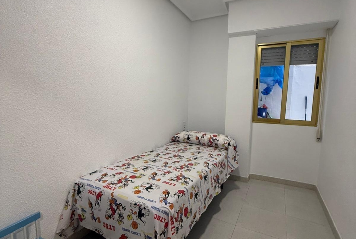 Apartamento de 3 dormitorios 2 baños en La Mata cerca de la playa