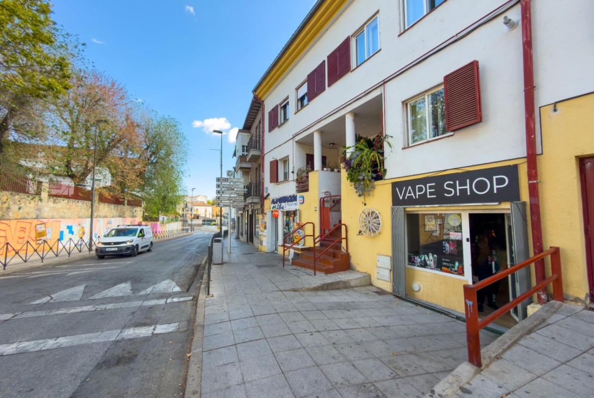 Commercial premises for sale
