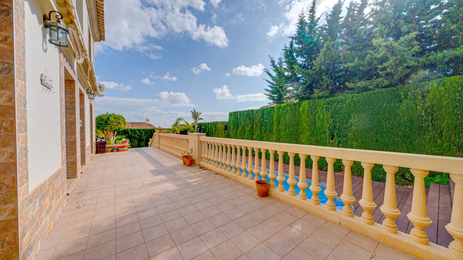 1-17-17 Preciosa Villa en Golf Bahia de Finestrat