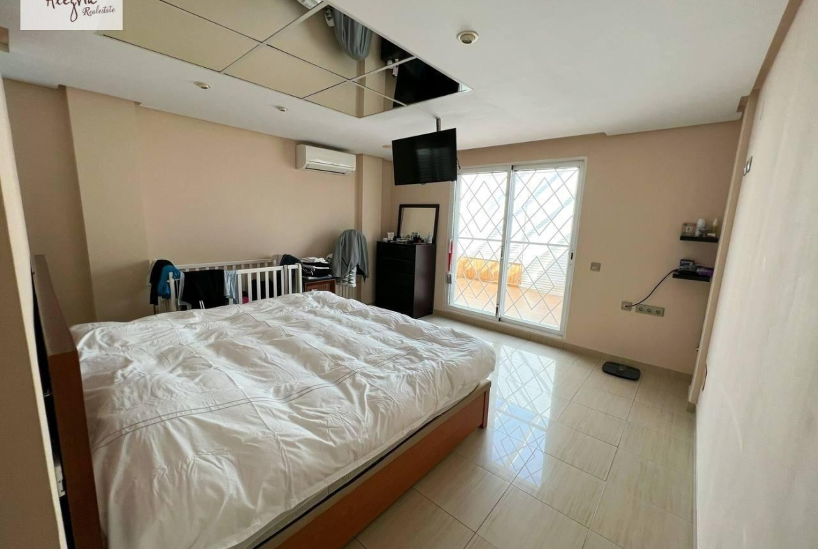 LUXURY VILLA IN VALENCIA