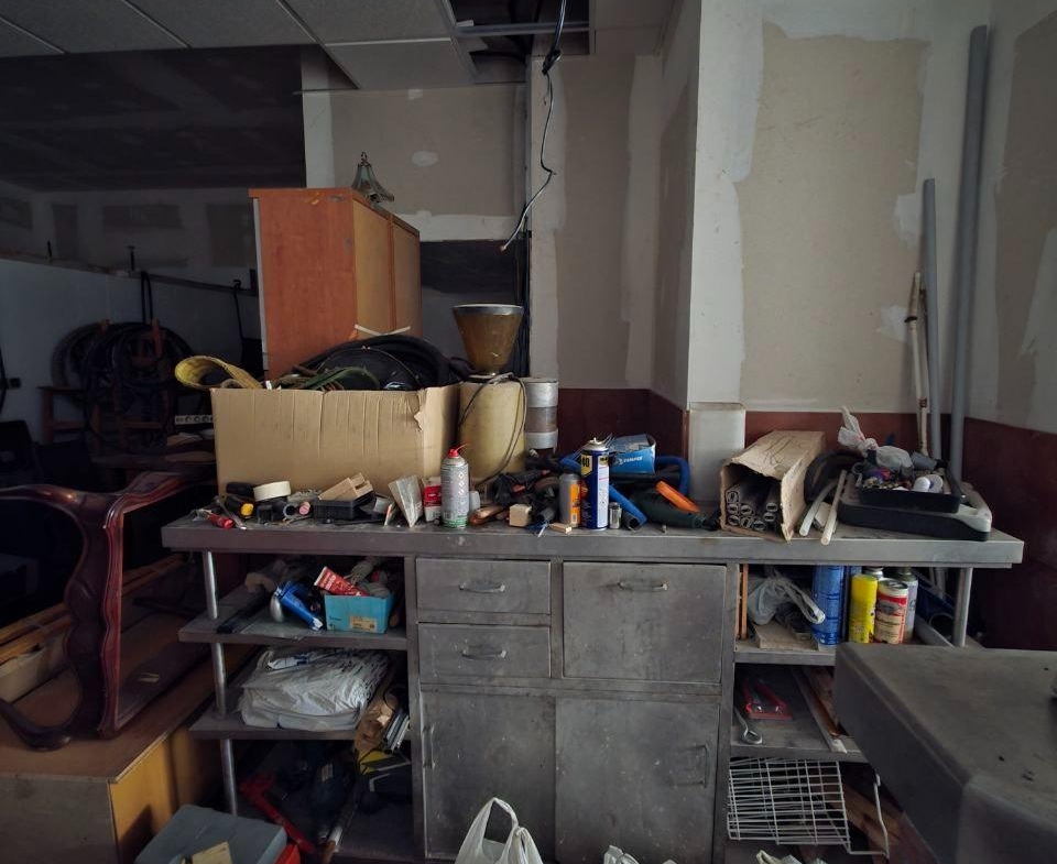 Oportunidad de Inversión: Local Comercial en Oviedo, Zona Fozaneldi-Tenderina