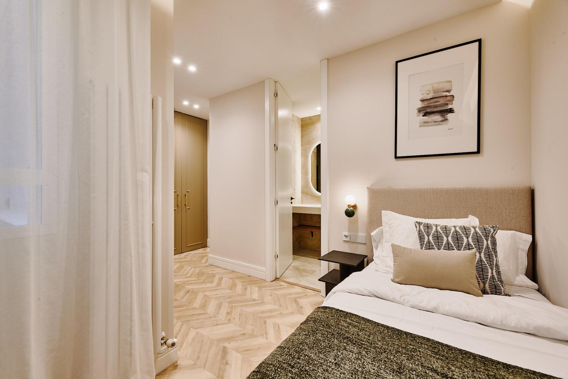 LUXE SMART HOME TE KOOP IN DE SALAMANCA NABORHOOD