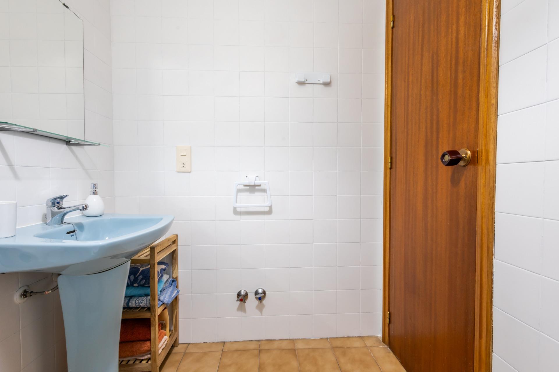 ESPACIOSO APARTAMENTO DE 3 HABITACIONES Y AMPLIA TERRAZA