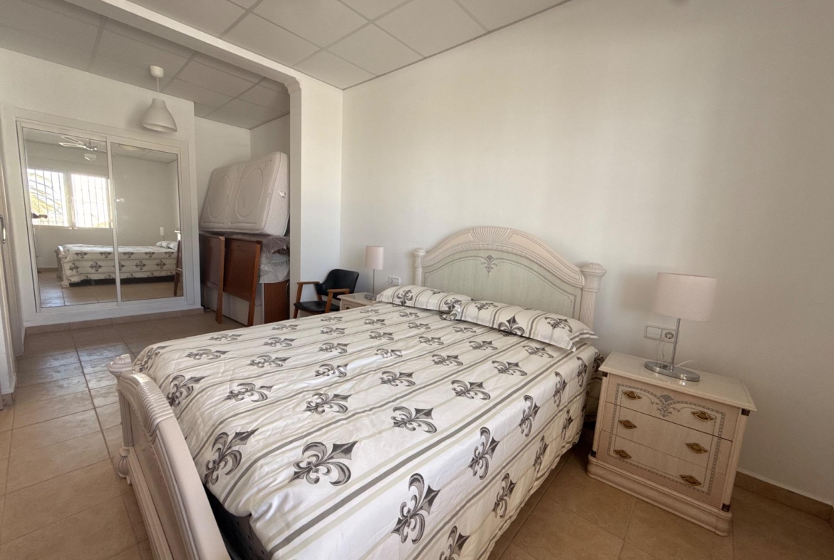 Licht, rust en uitzicht op zee Een indrukwekkende villa in Calpe