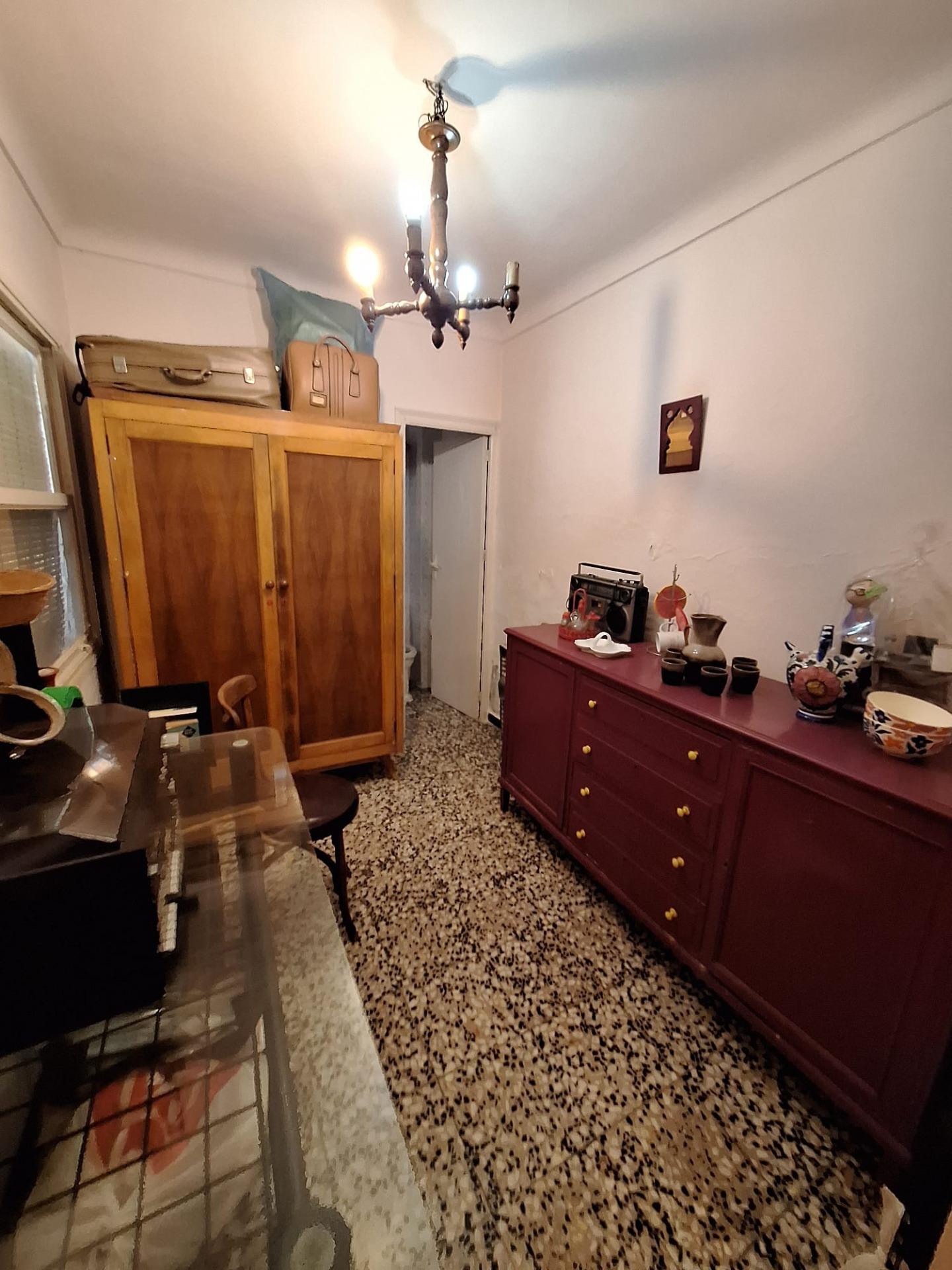 1-18-39 Se vende edificio entero en pleno centro de Torrevieja