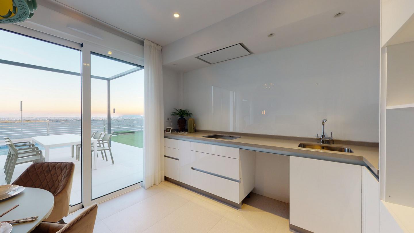 1-18 Ontwikkeling van onafhankelijke nieuwe bouwvilla’s, met privé zwembad en moderne afwerkingen.