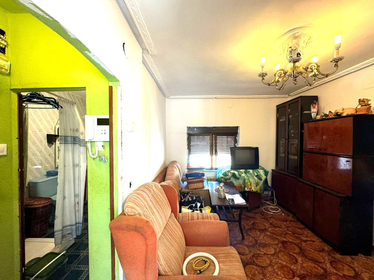 Helder Penthouse in Corigos met panoramisch uitzicht op de bergen