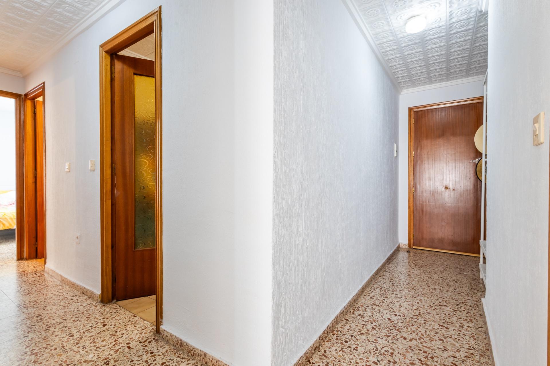 ESPACIOSO APARTAMENTO DE 3 HABITACIONES Y AMPLIA TERRAZA