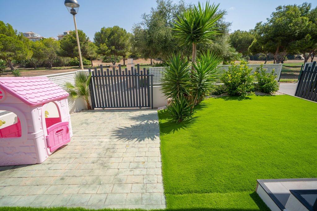 Villa Reformada en La Zenia, Orihuela Costa – Portonidad Única