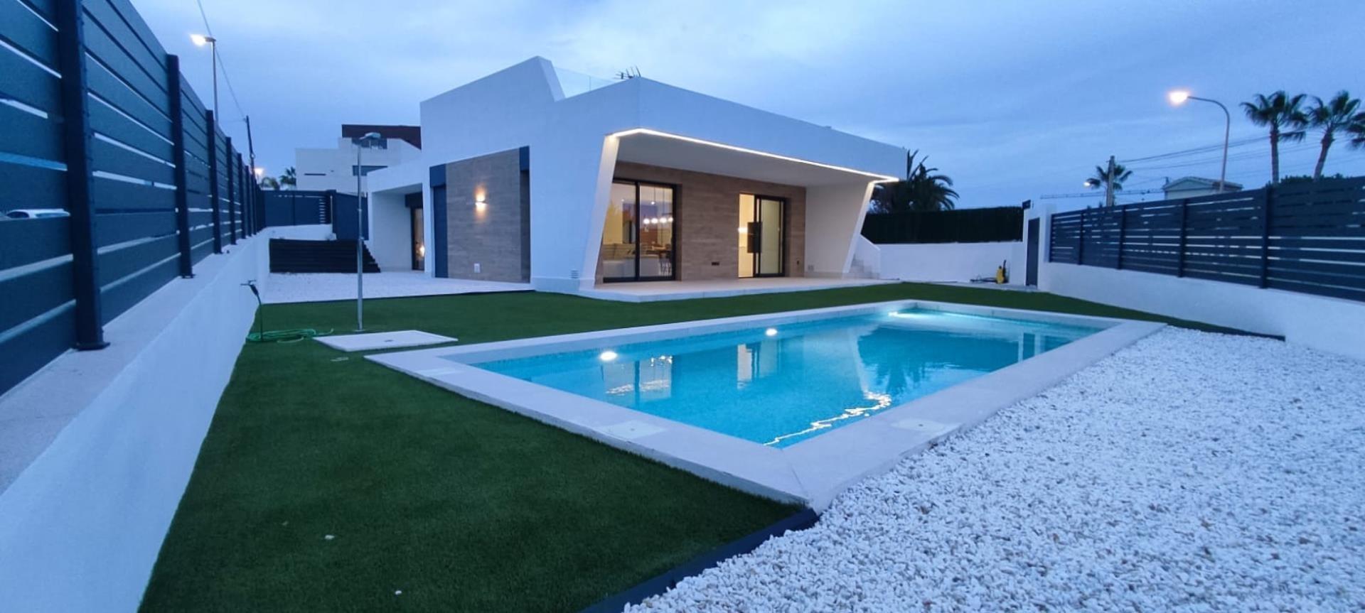 1-2-105 Luxury Villa in Ciudad Quesada – An Exclusive Oasis on the Costa Blanca South πβ¨