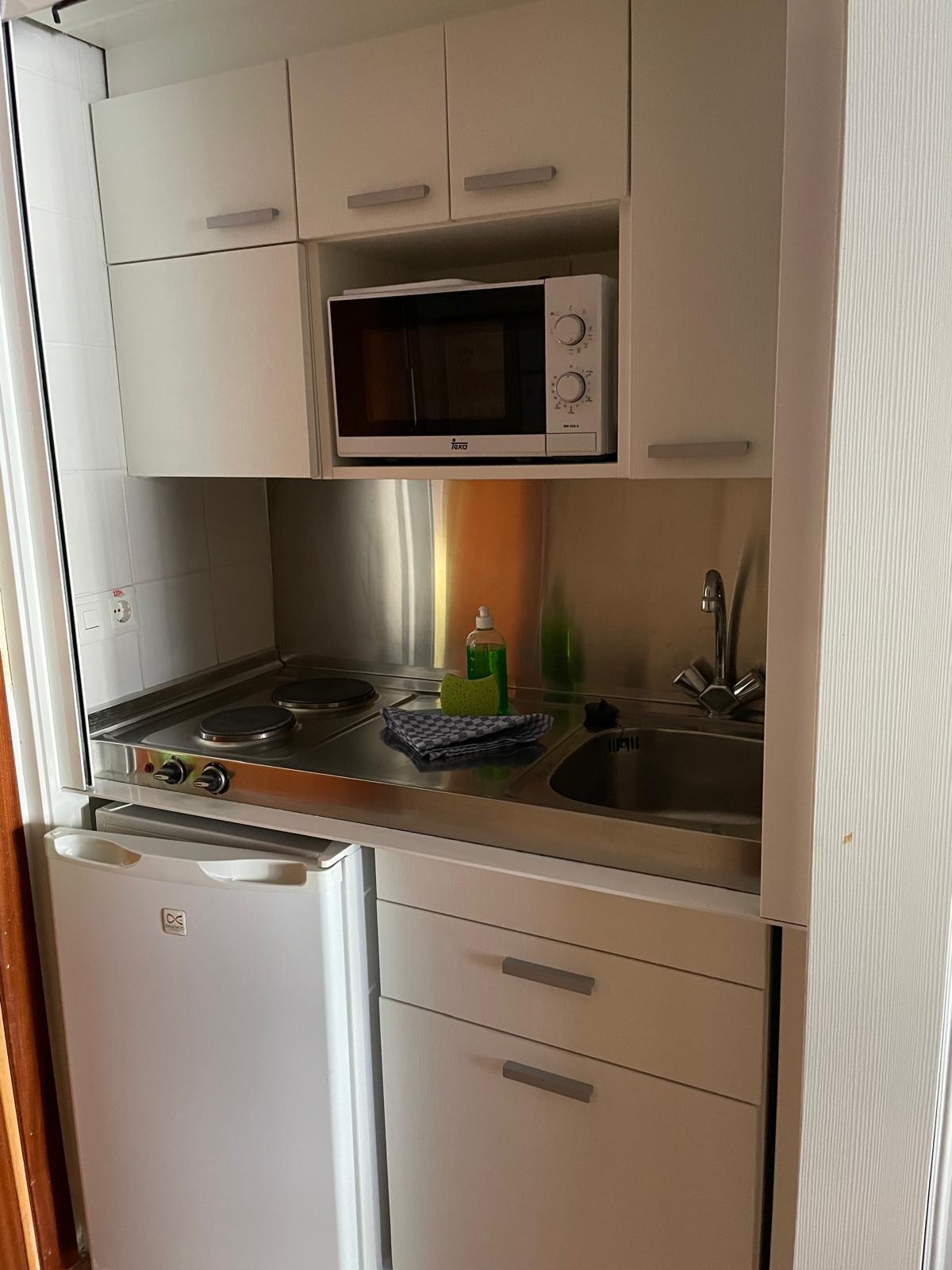 Lichte studio met terras en gemeenschappelijk zwembad in Calpe