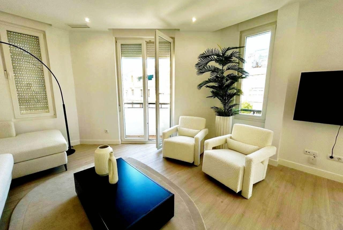 EXCLUSIVE LUXURY APARTMENT BRAND NEW IN GOYA, SALAMANCA NEIGHBORHOOD