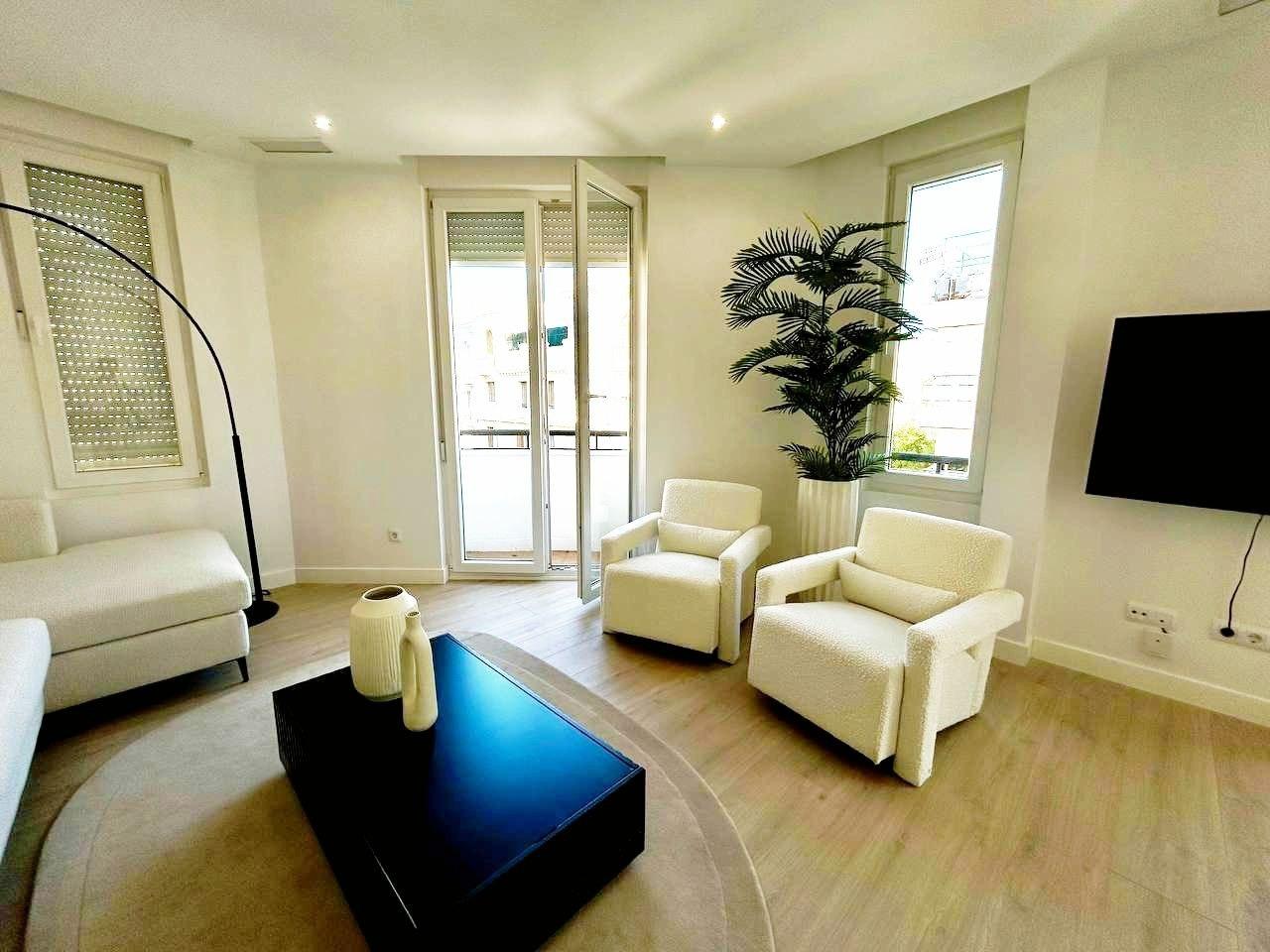 EXCLUSIVE LUXURY APARTMENT BRAND NEW IN GOYA, SALAMANCA NEIGHBORHOOD