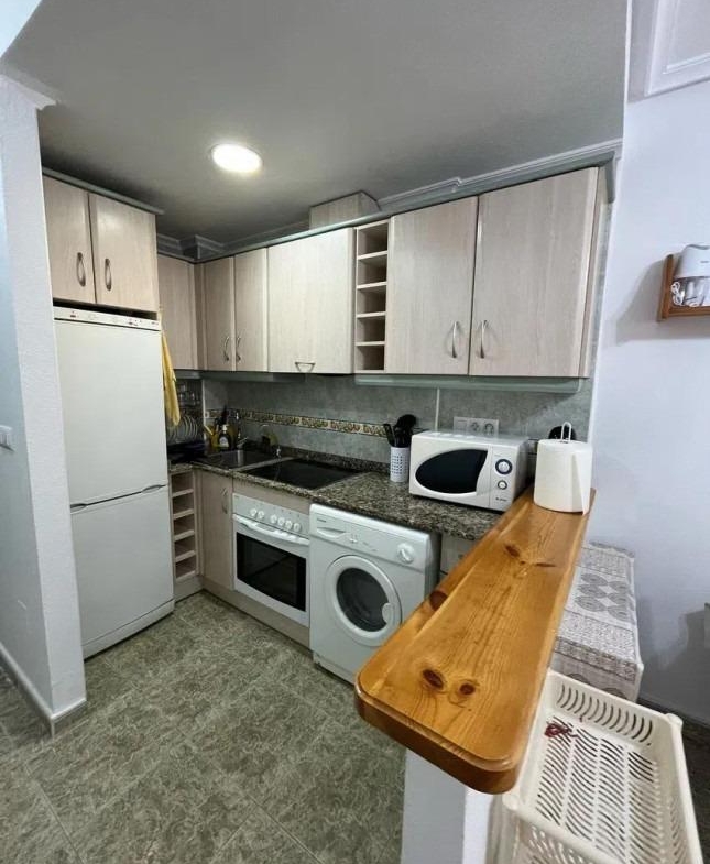 GRAN APARTAMENTO EN TORREVIEJA, 2 HAB, 1 BAÑO