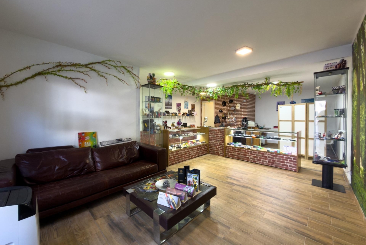 Commercial premises for sale