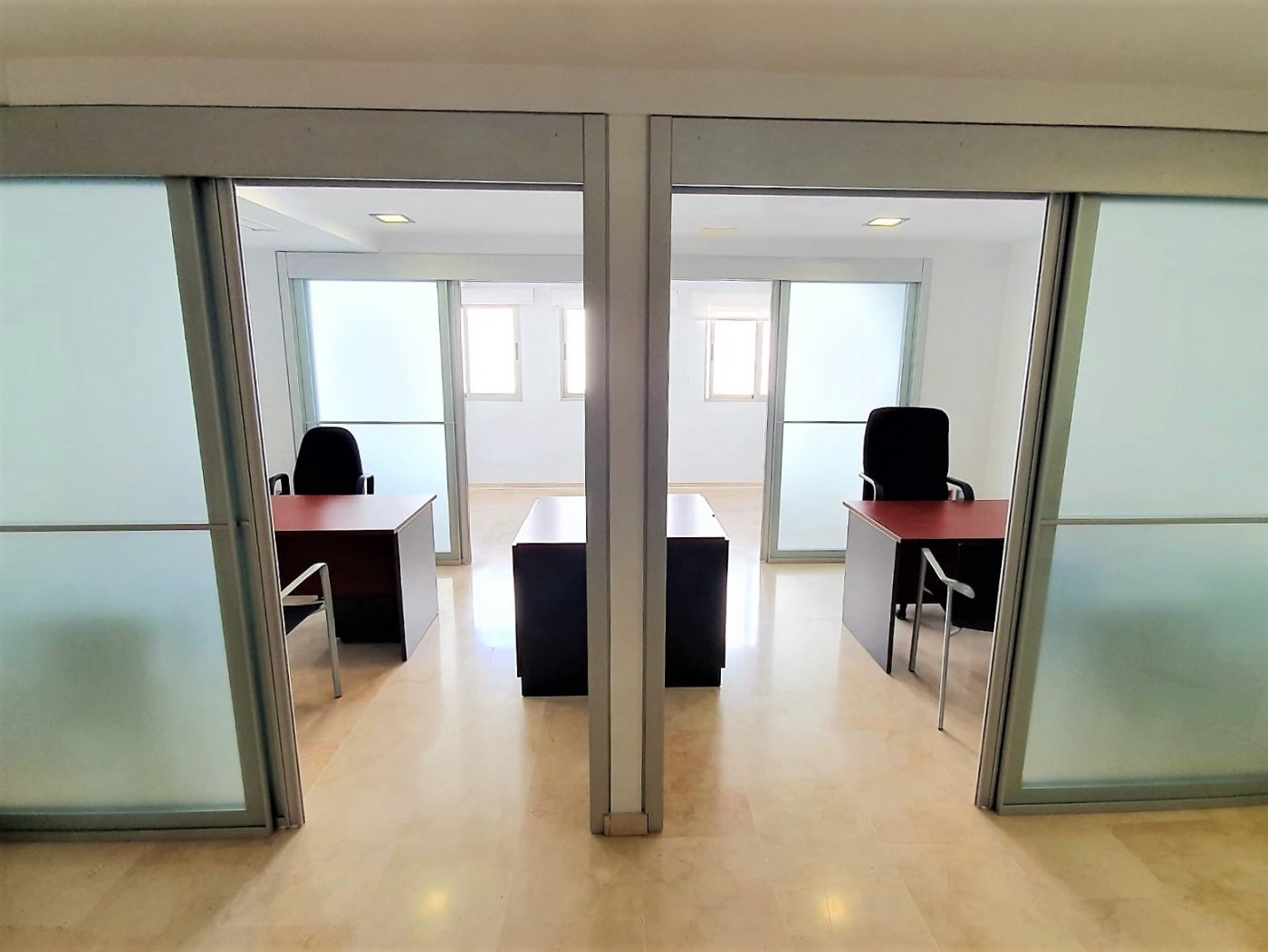 1-2-23 OFICINA EN EL CENTRO DE ALICANTE – ENSANCHE/DIPUTACIÓN – CON GARAJE