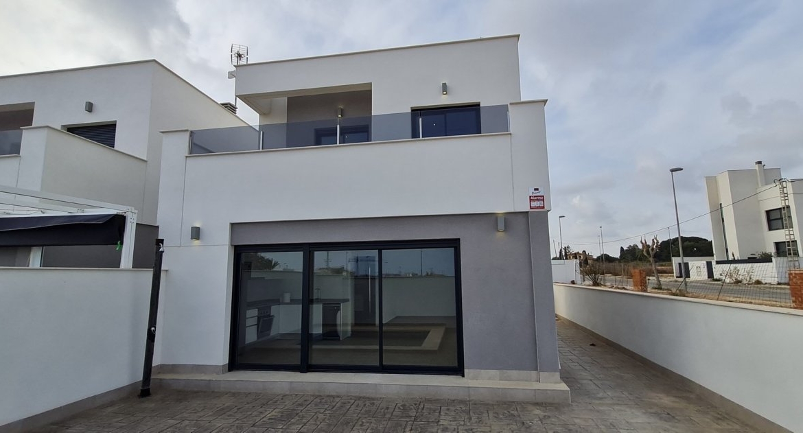 NEW BUILD VILLAS IN ORIHUELA COSTA