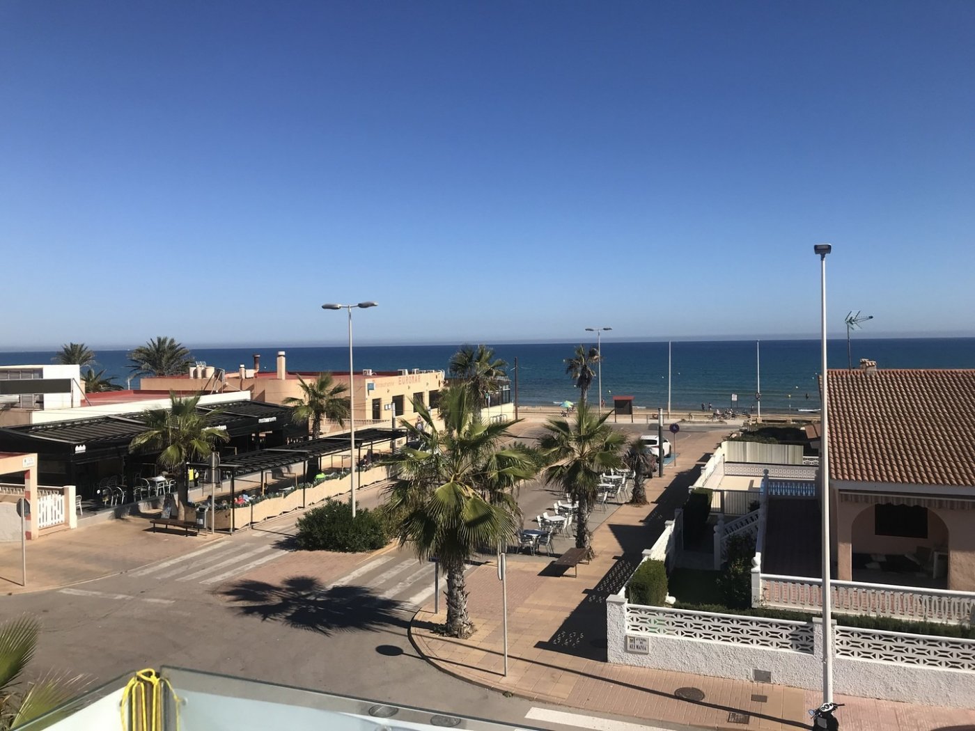 1-2-3 60 m FROM THE BEACH AND WITH SEA VIEWS !!!