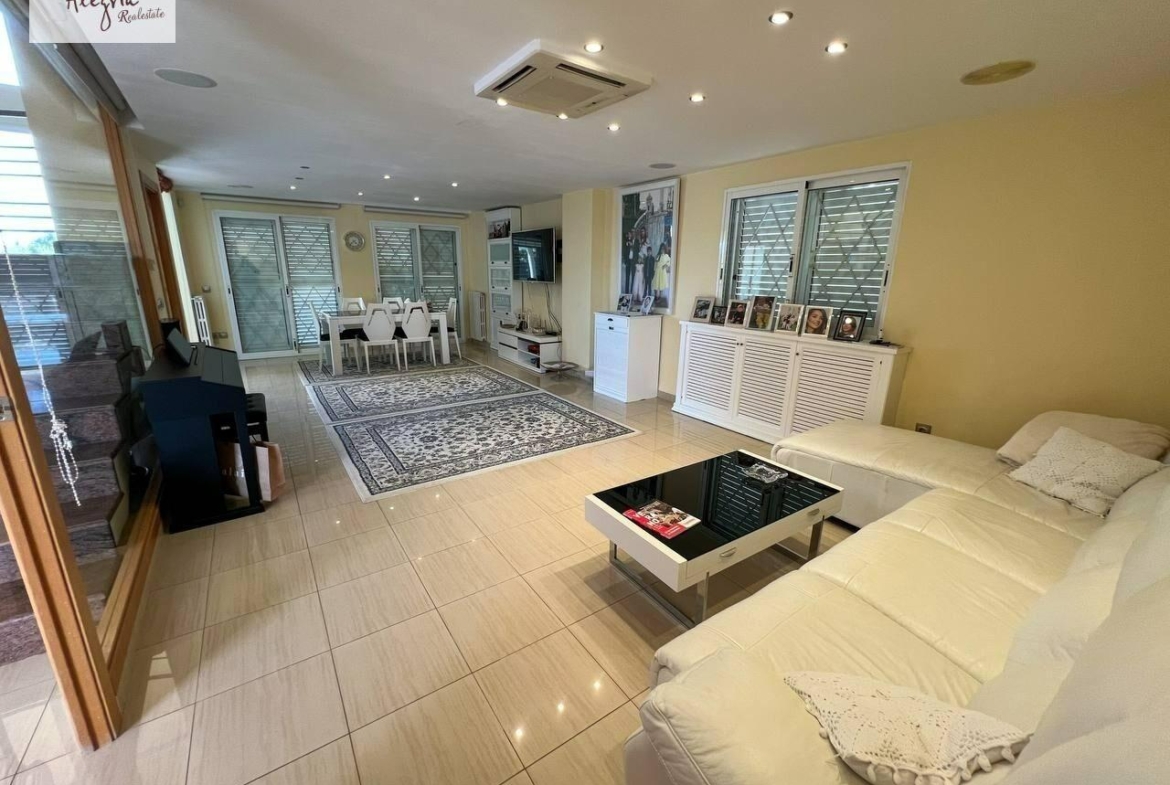LUXURY VILLA IN VALENCIA