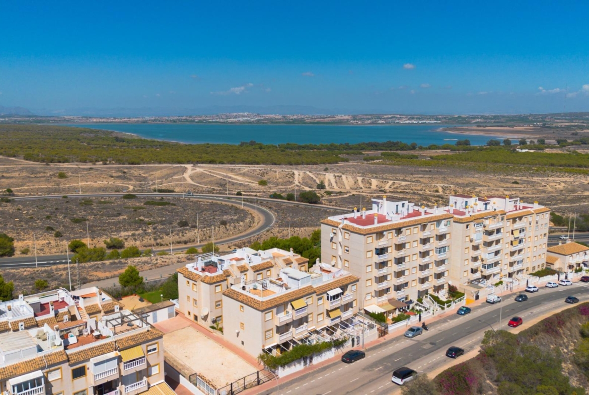 Cozy two houses together with sea views in Torrevieja