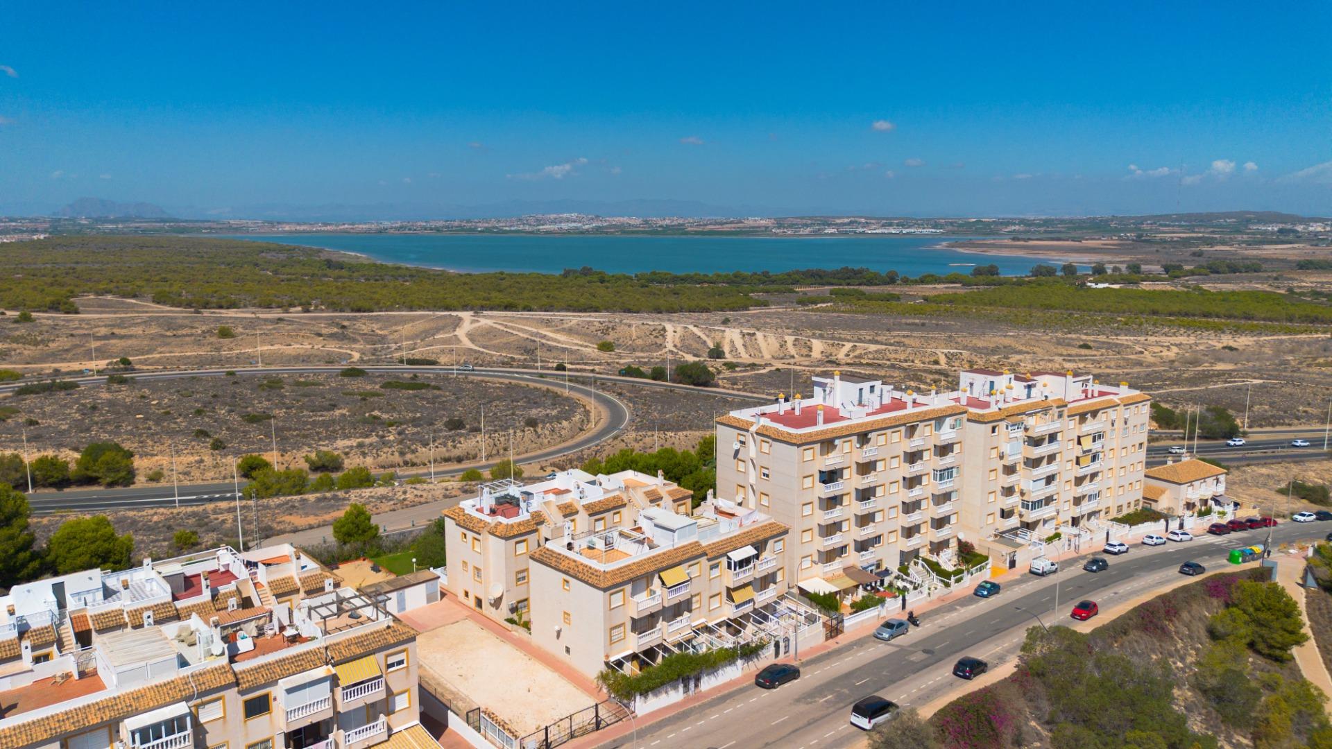 Cozy two houses together with sea views in Torrevieja