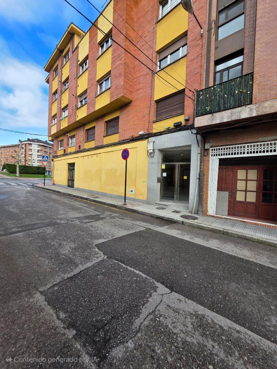Oportunidad de Inversión: Local Comercial en Oviedo, Zona Fozaneldi-Tenderina