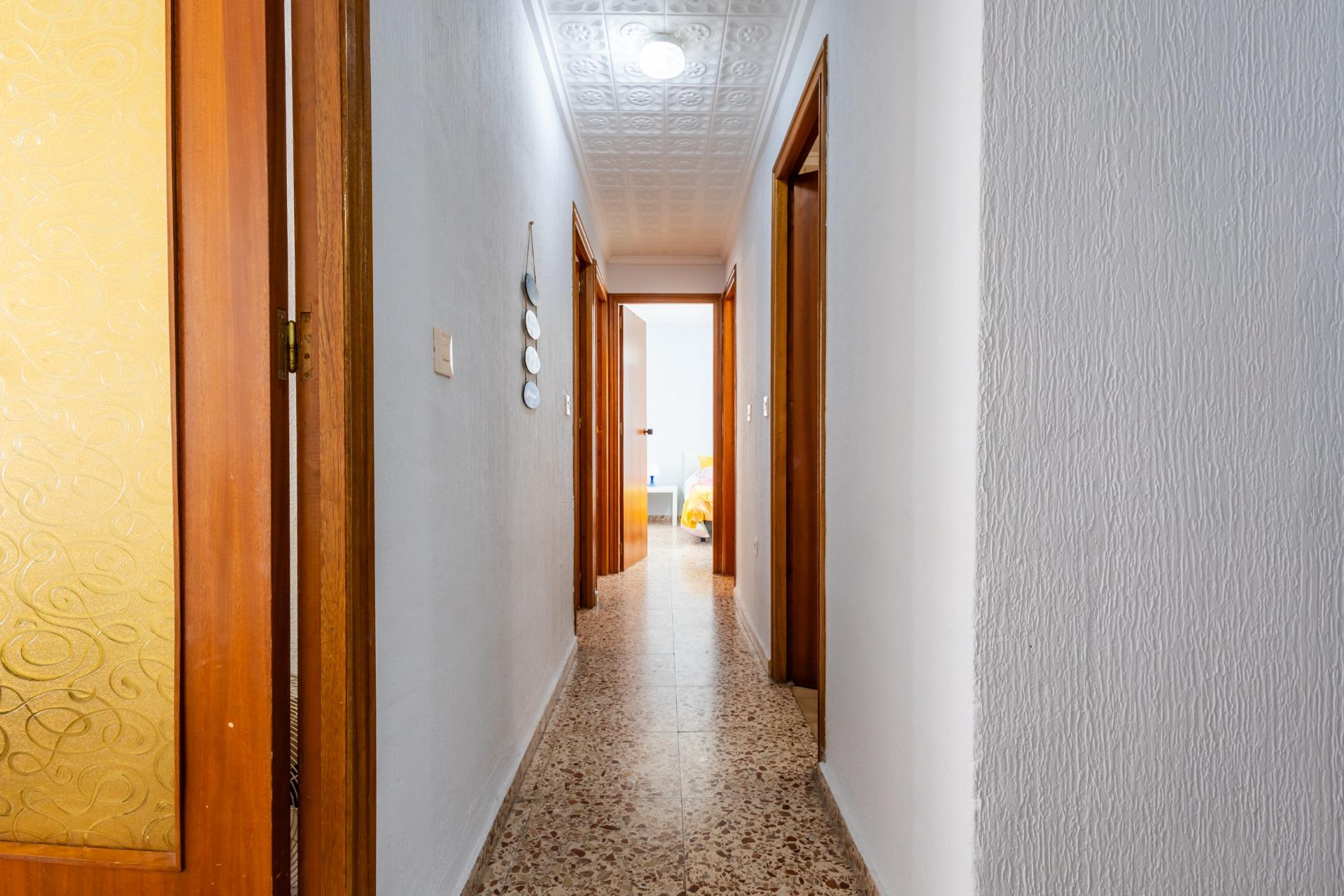 ESPACIOSO APARTAMENTO DE 3 HABITACIONES Y AMPLIA TERRAZA