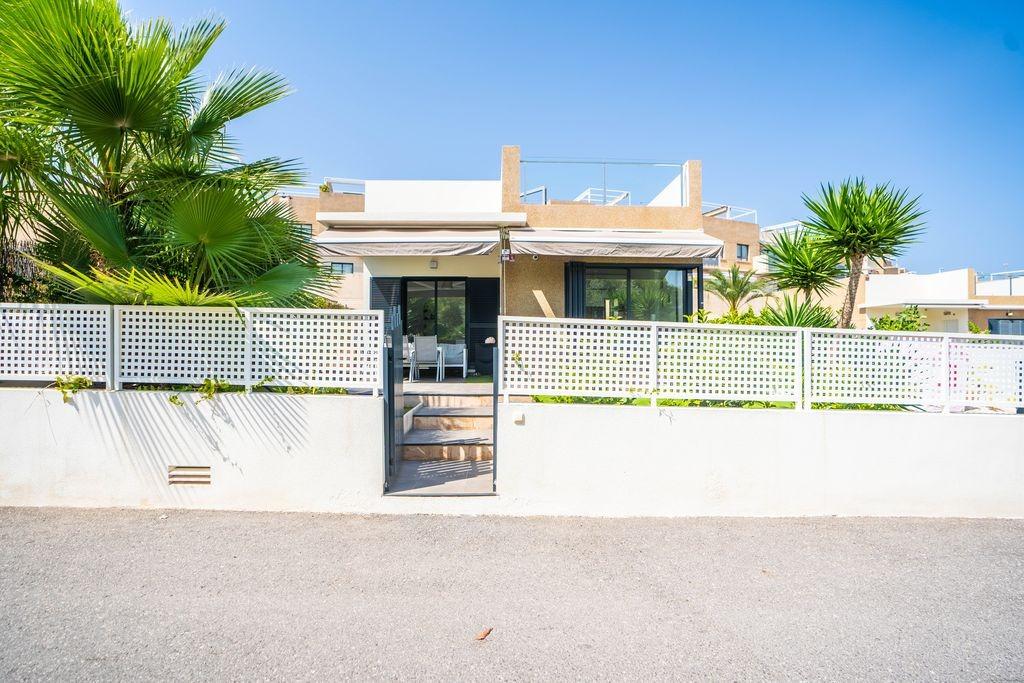 Villa Reformada en La Zenia, Orihuela Costa – Portonidad Única