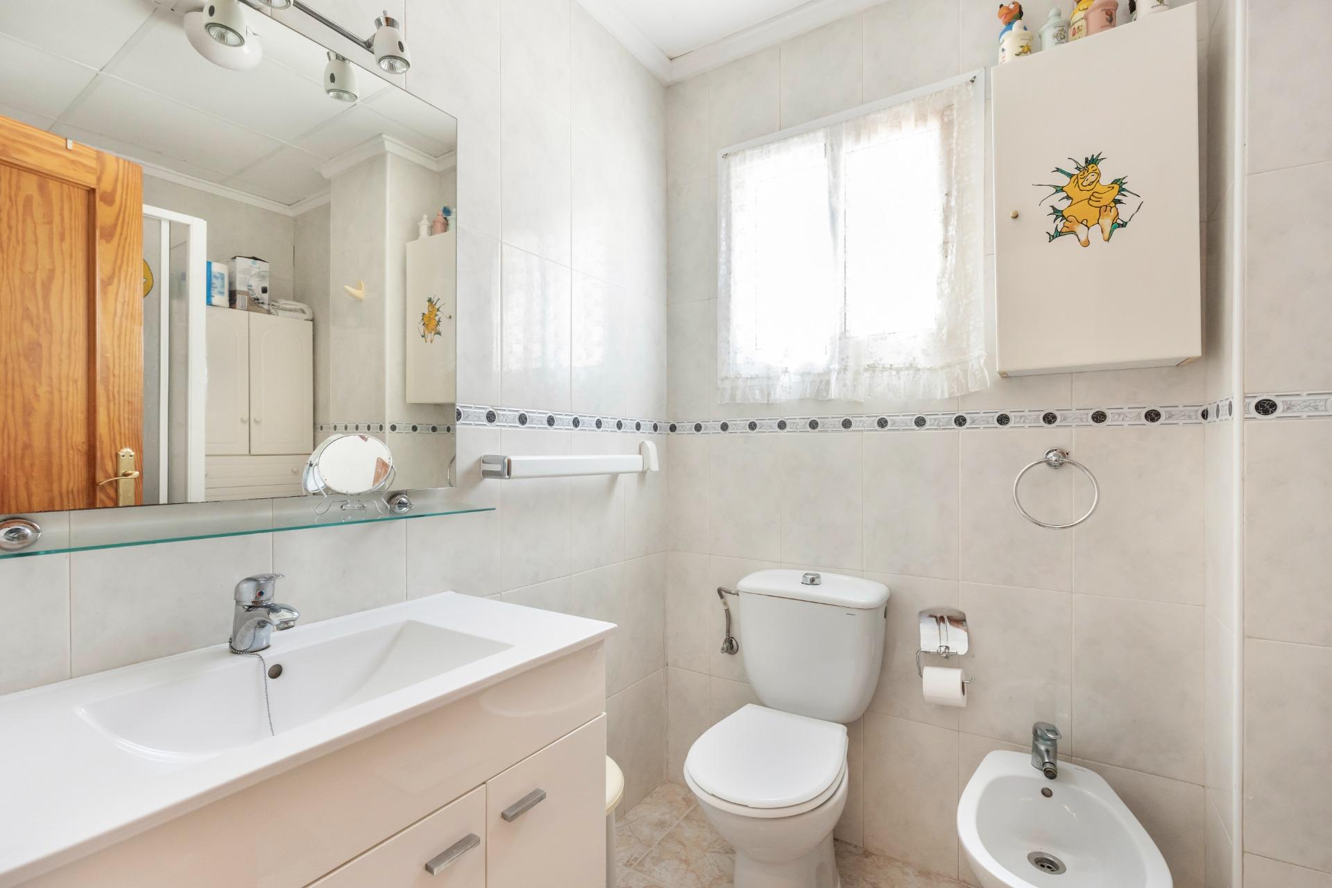 Cozy two houses together with sea views in Torrevieja