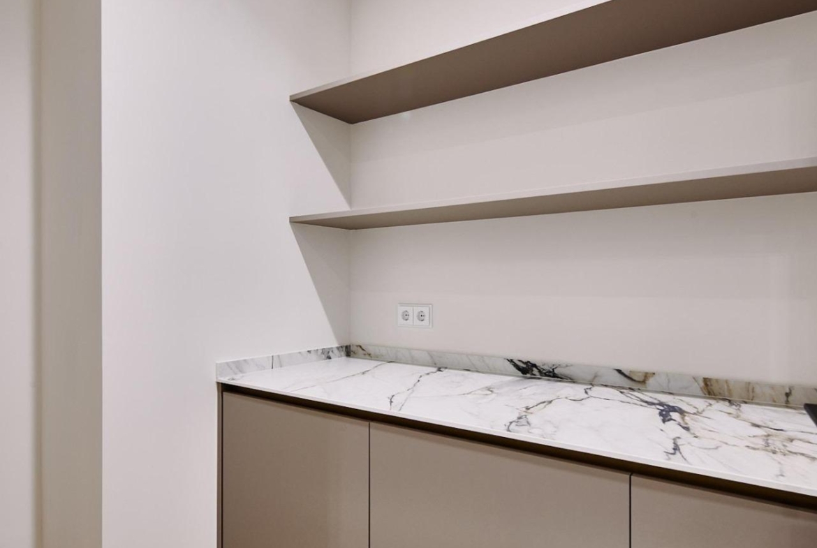 LUXE SMART HOME TE KOOP IN DE SALAMANCA NABORHOOD